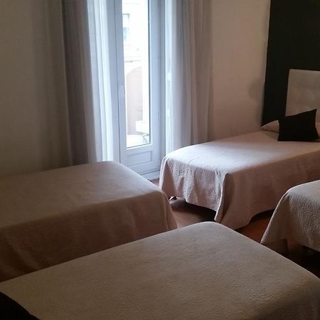 Hostal Montecarlo Madrid Buitenkant foto