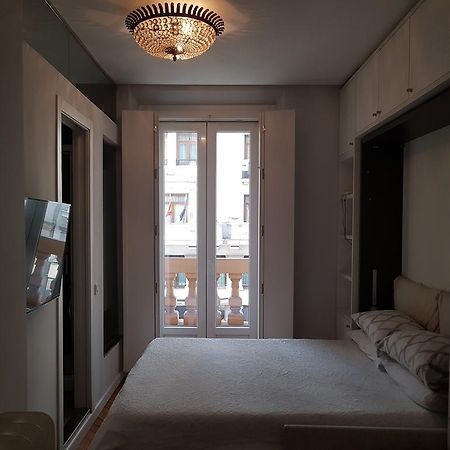 Hostal Montecarlo Madrid Buitenkant foto