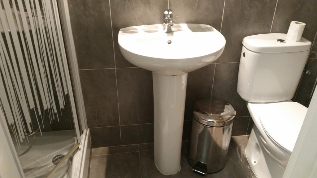 Hostal Montecarlo Madrid Buitenkant foto