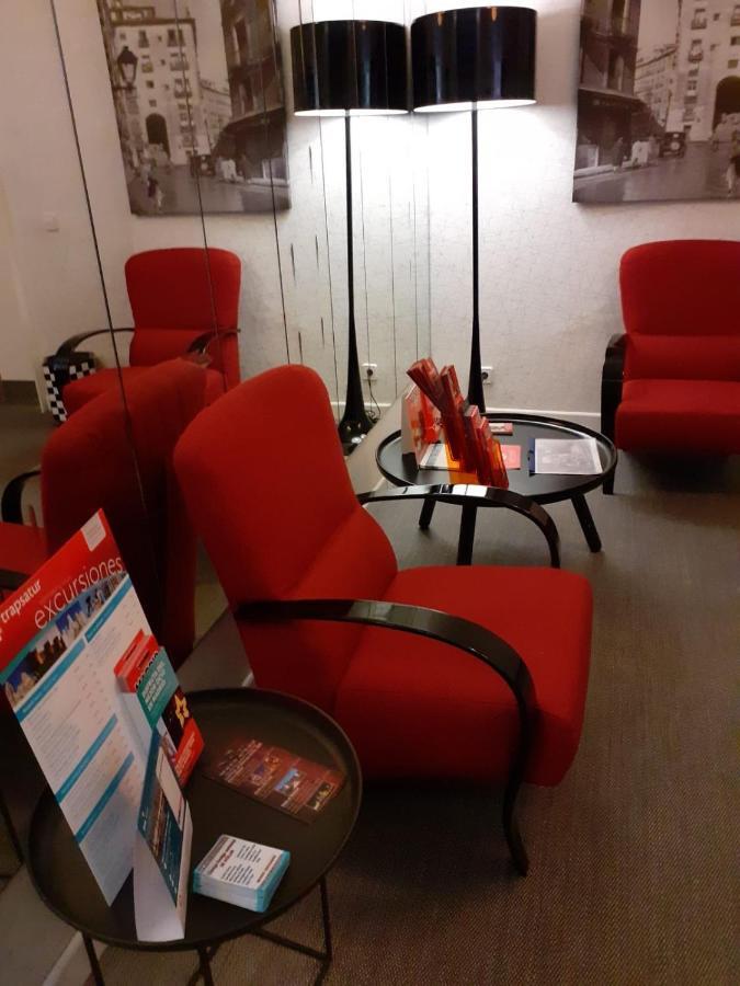 Hostal Montecarlo Madrid Buitenkant foto